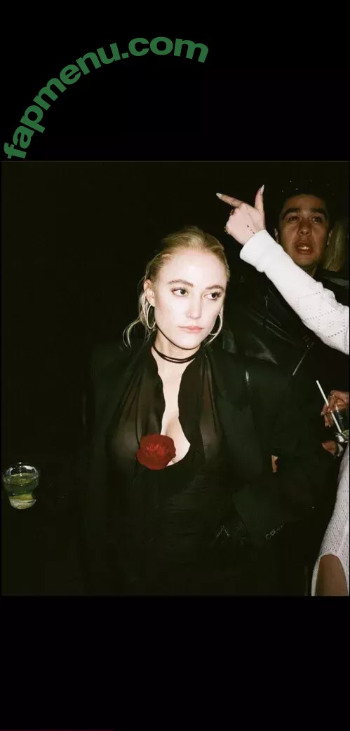 Maika Monroe nude photo #0021 (maikamonroe)