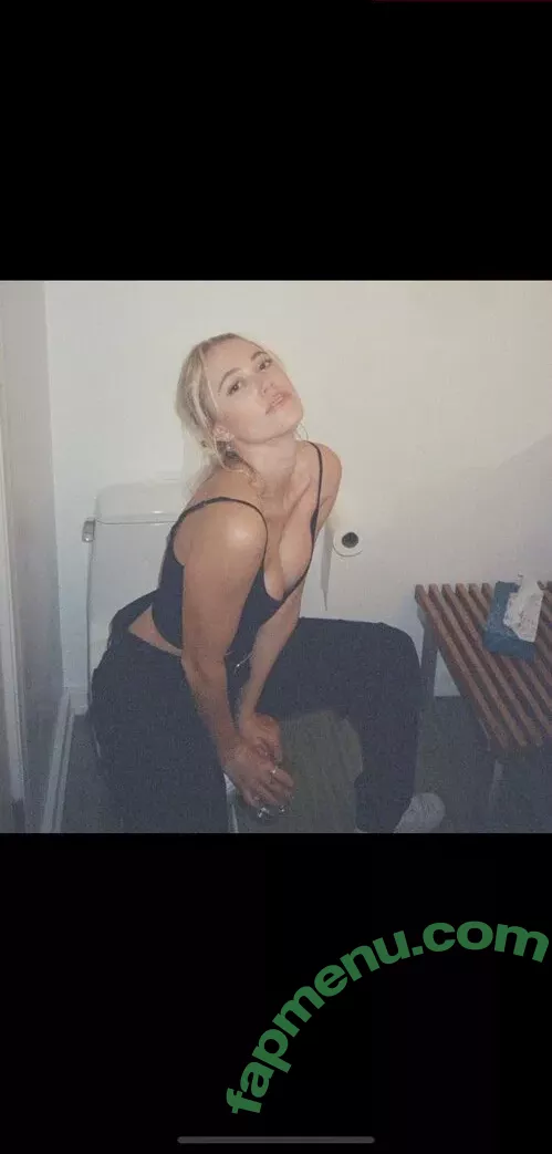 Maika Monroe nude photo #0033 (maikamonroe)