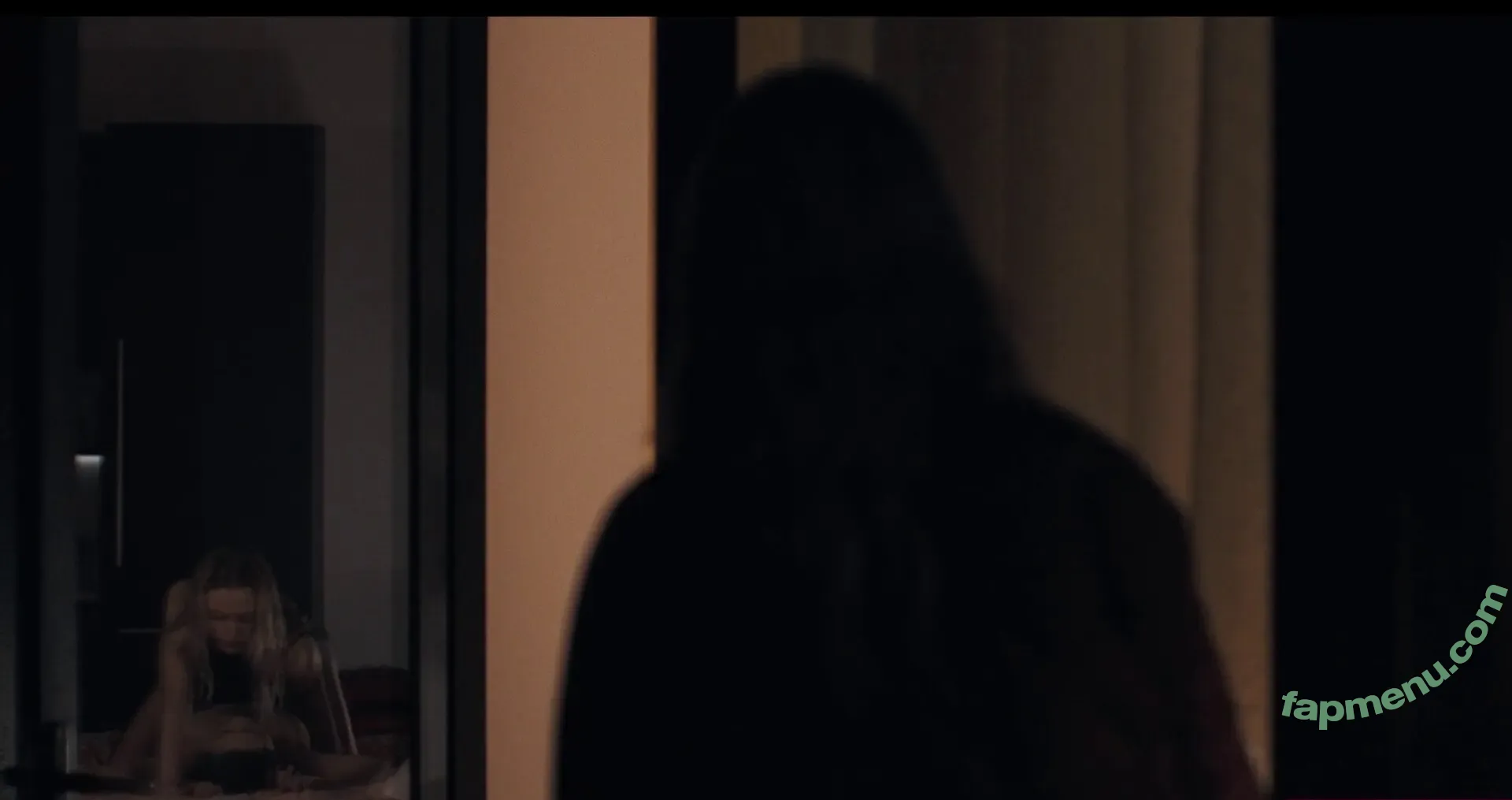 Maika Monroe nude photo #0359 (maikamonroe)