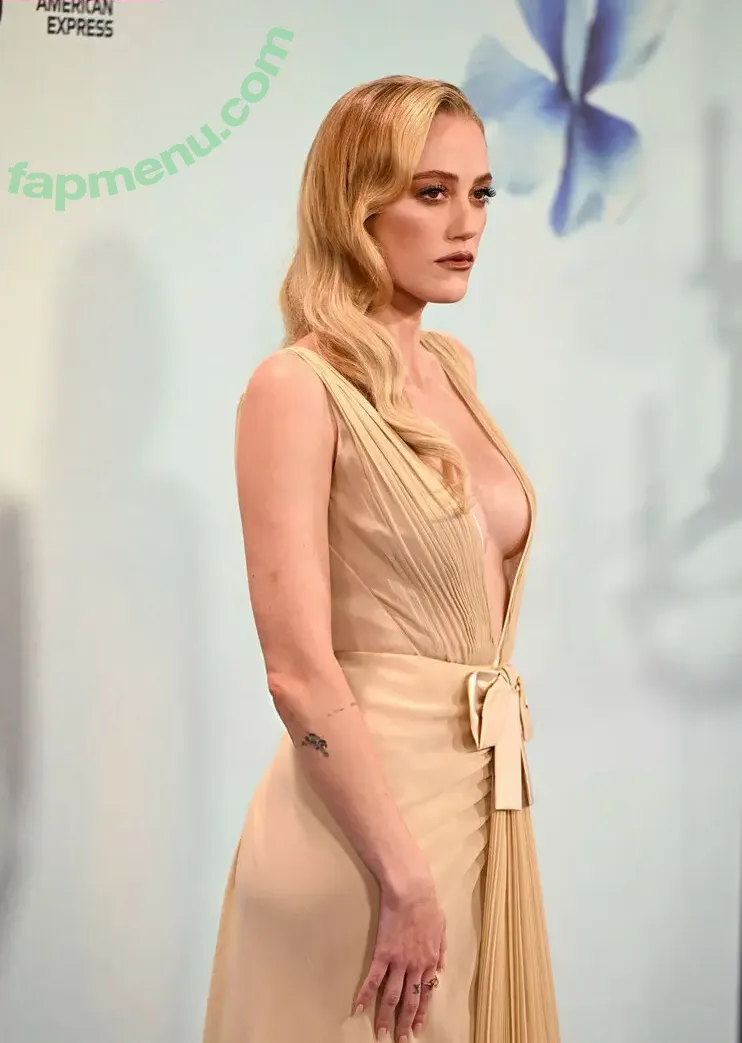 Maika Monroe nude photo #0376 (maikamonroe)