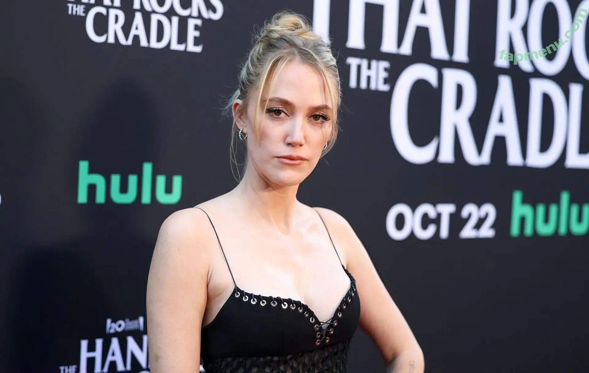 Maika Monroe nude photo #0401 (maikamonroe)