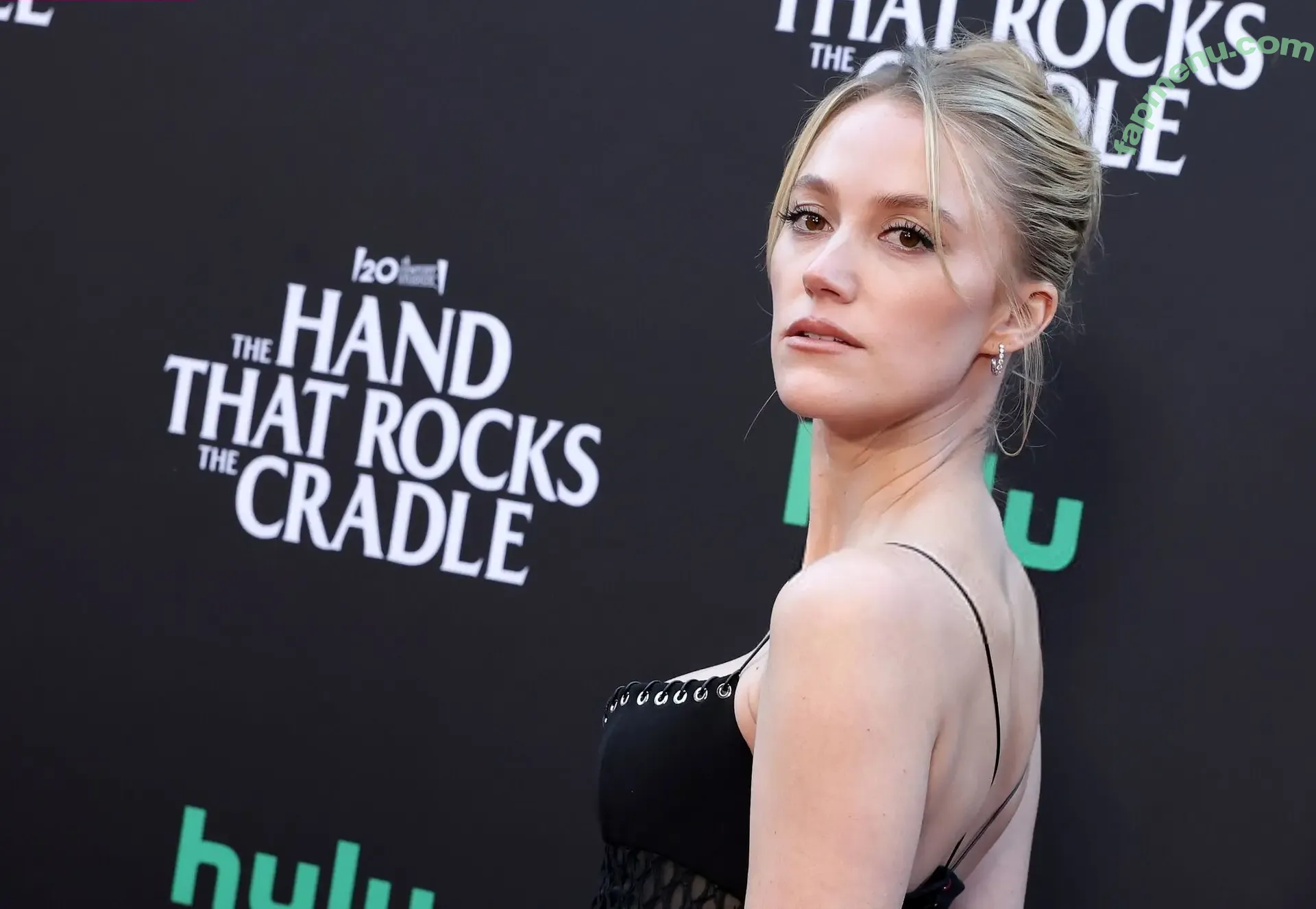 Maika Monroe nude photo #0404 (maikamonroe)