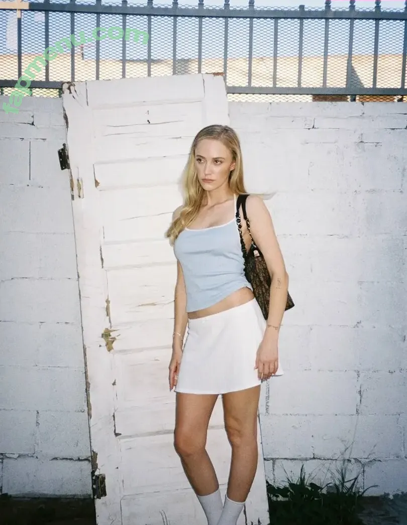 Maika Monroe nude photo #0416 (maikamonroe)