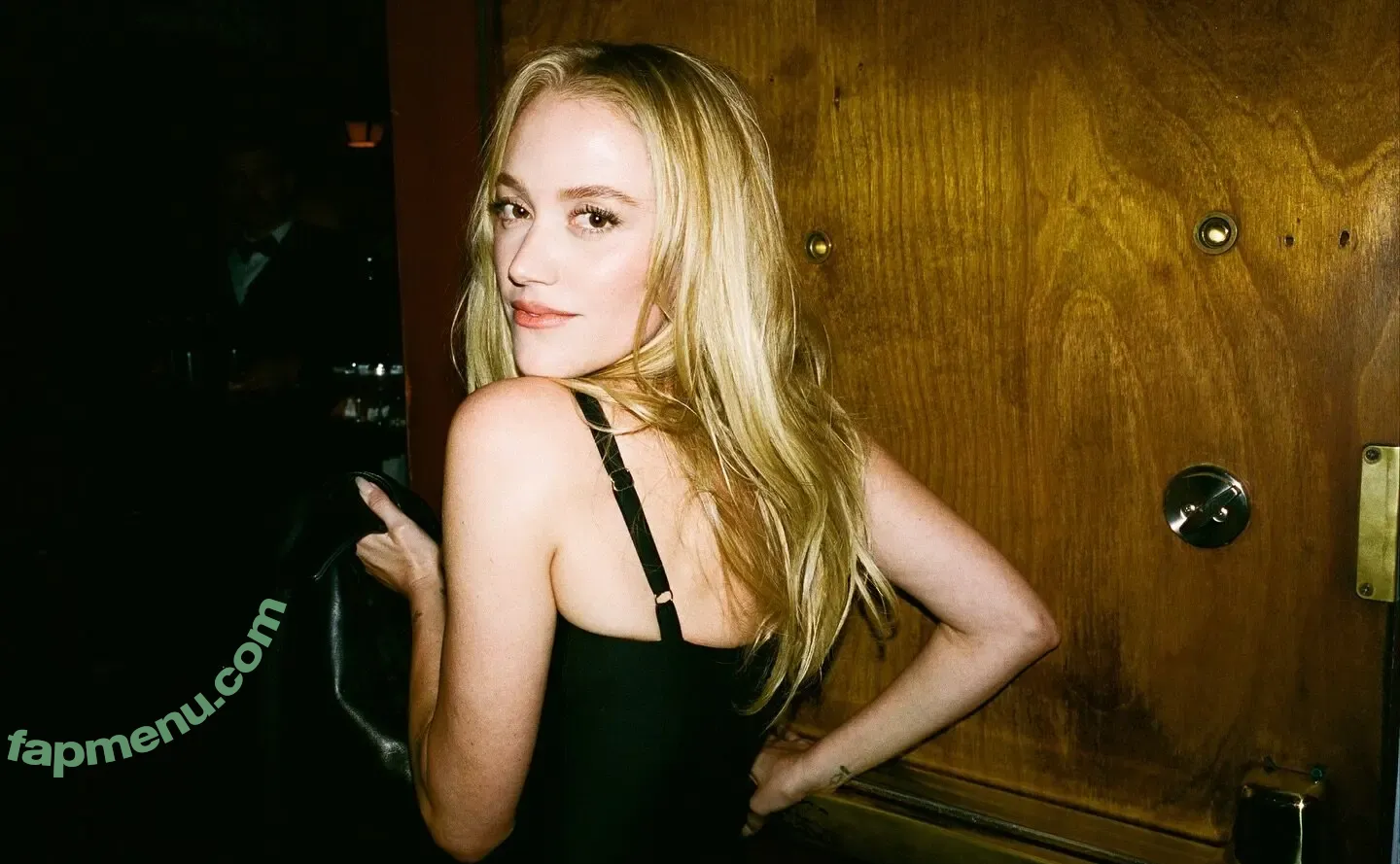 Maika Monroe nude photo #0417 (maikamonroe)