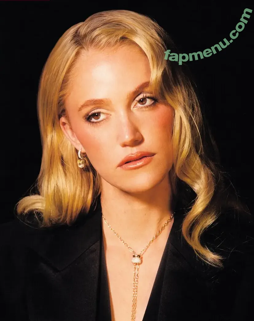 Maika Monroe nude photo #0438 (maikamonroe)