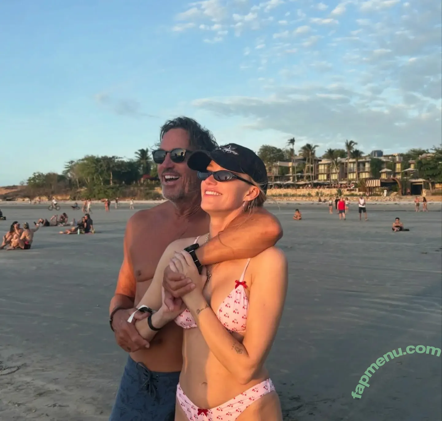 Maika Monroe nude photo #0456 (maikamonroe)