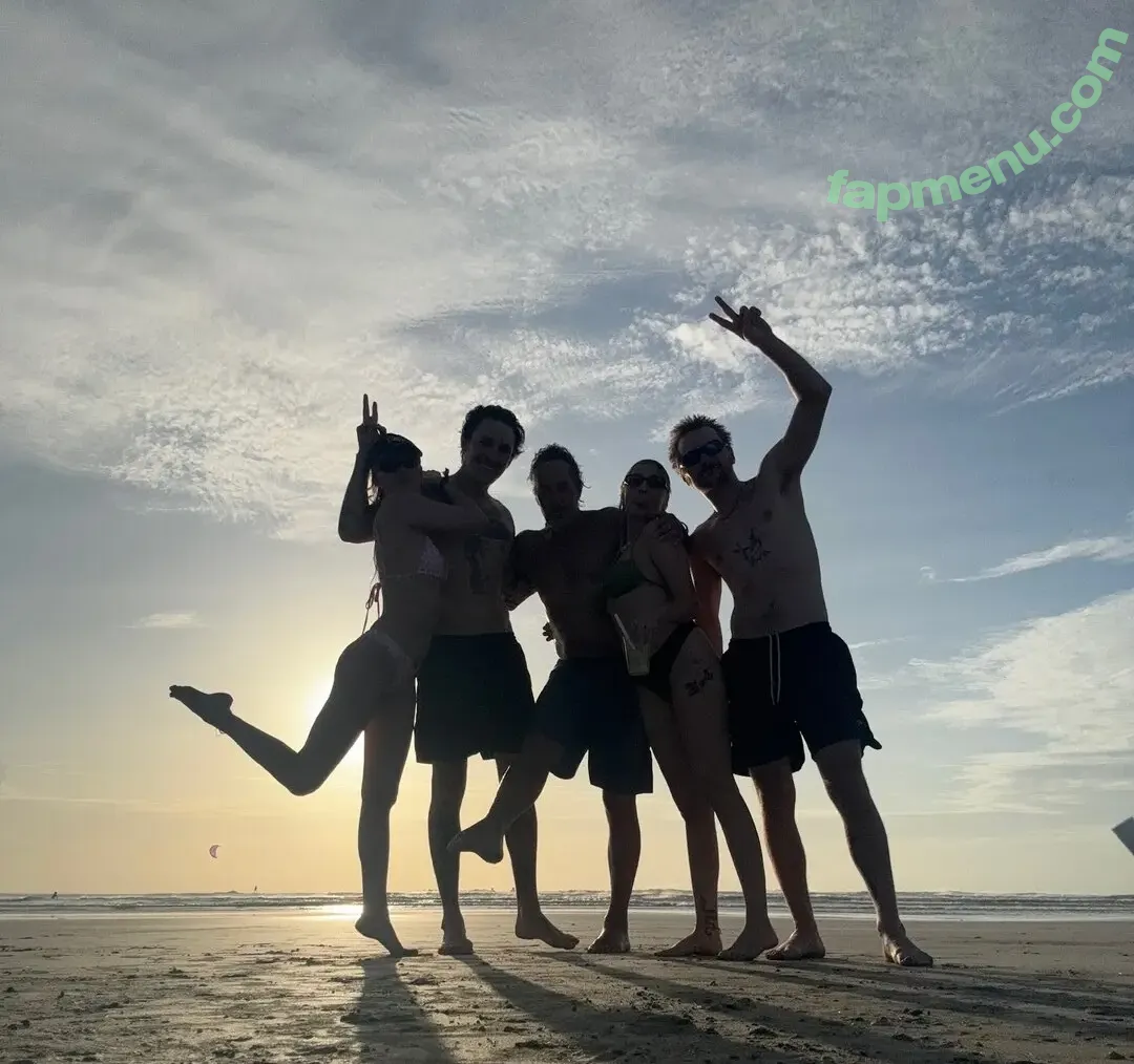 Maika Monroe nude photo #0459 (maikamonroe)