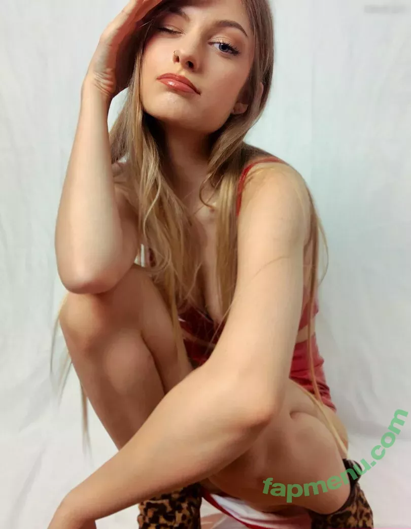 maikeelenna nude photo #0159 (maiku / skyress_vip)