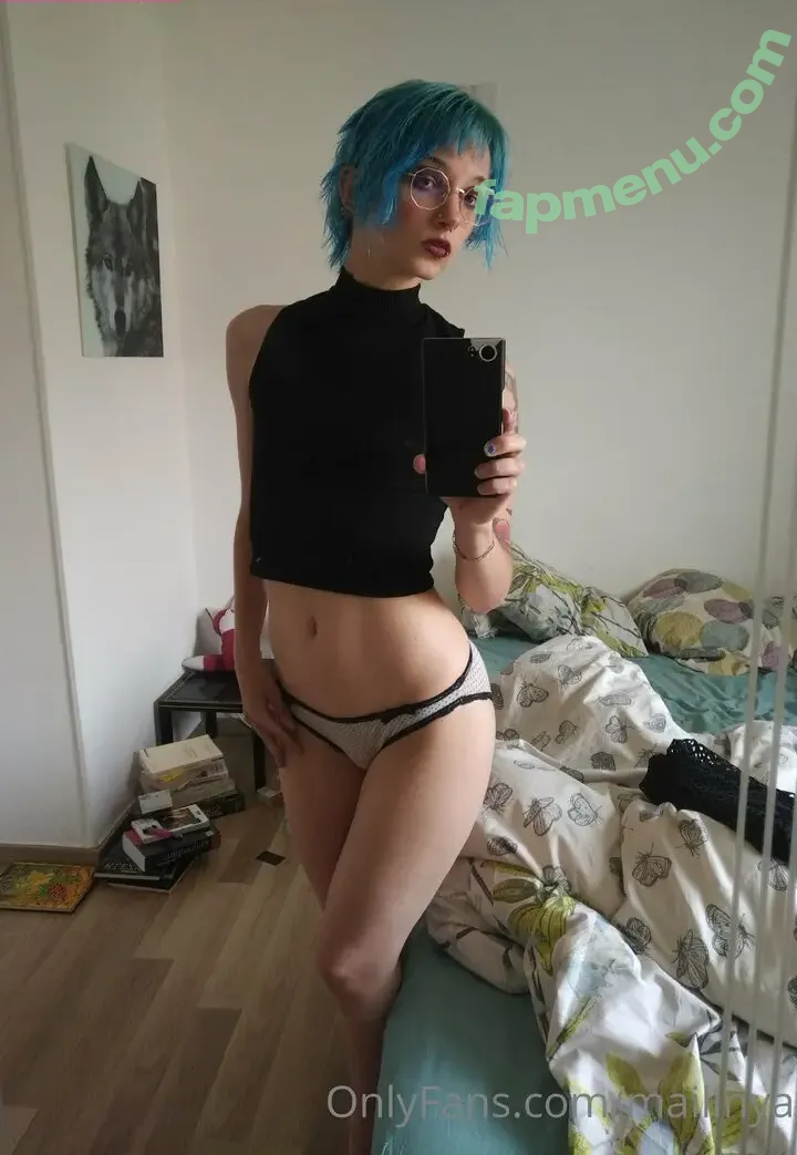 mailinya nude photo #0007 (mailinya)