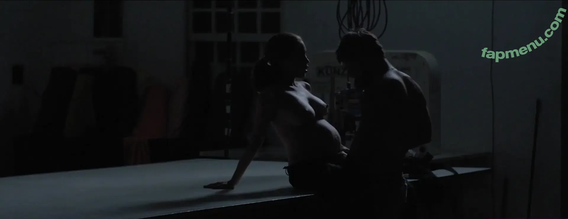 Mainstream голая photo #0023 (Cult and Sleaze Movie Scenes)