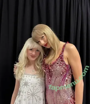 Maisie Peters / maisiehpeters nude photo #0270