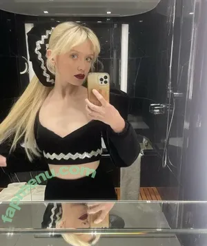 Maisie Peters / maisiehpeters nude photo #0286