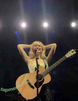 Maisie Peters / maisiehpeters nude photo #0353