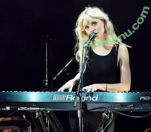 Maisie Peters / maisiehpeters nude photo #0363