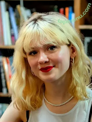 Maisie Peters / maisiehpeters nude photo #0375