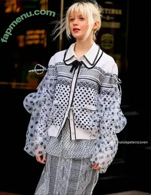 Maisie Peters / maisiehpeters nude photo #0389