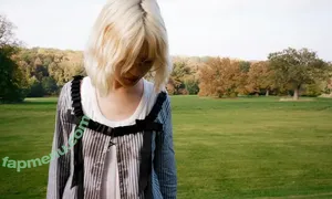 Maisie Peters / maisiehpeters nude photo #0440