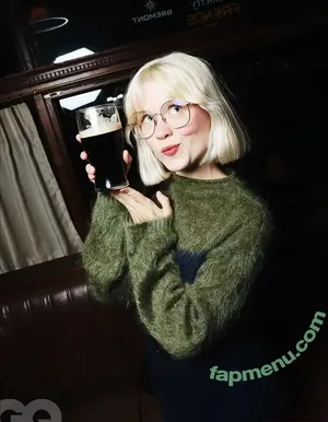 Maisie Peters / maisiehpeters nude photo #0446