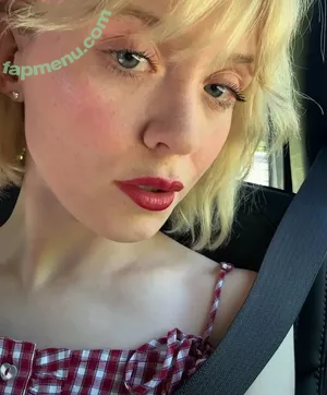 Maisie Peters / maisiehpeters nude photo #0450