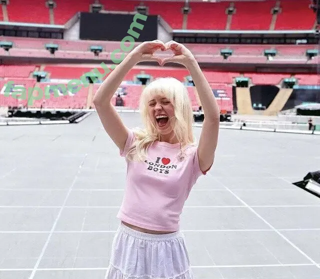 Maisie Peters nude photo #0272 (maisiehpeters)