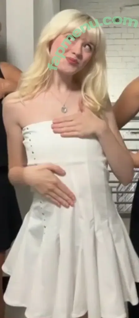 Maisie Peters nude photo #0312 (maisiehpeters)