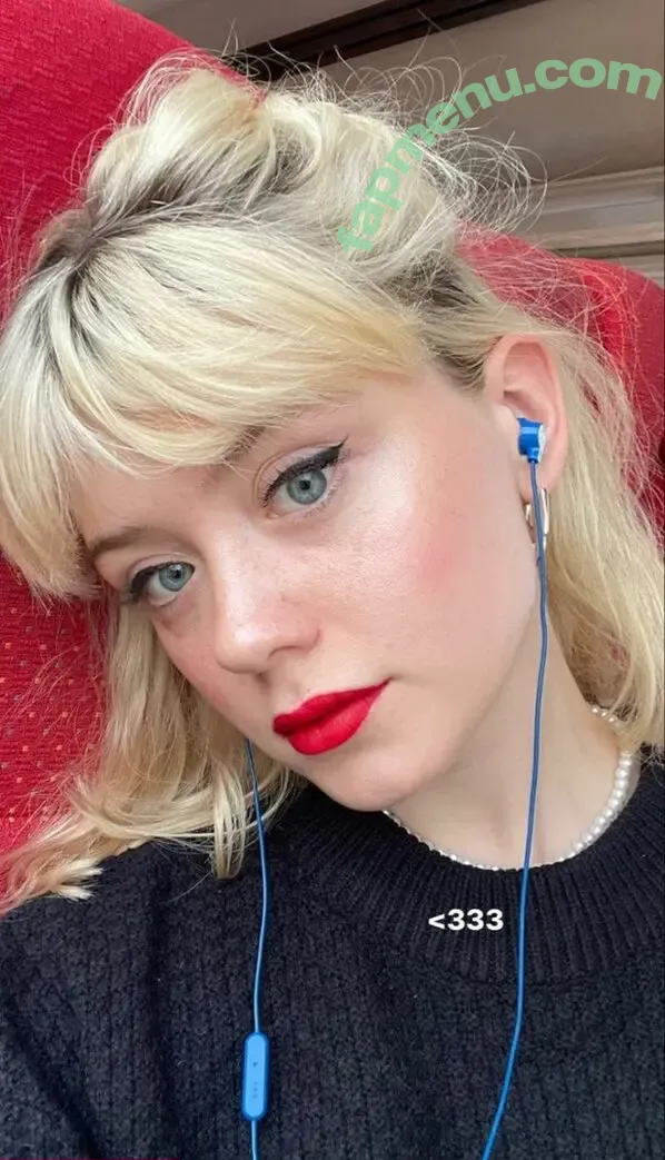 Maisie Peters nude photo #0344 (maisiehpeters)