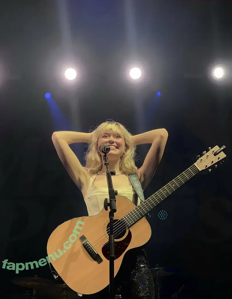 Maisie Peters nude photo #0353 (maisiehpeters)