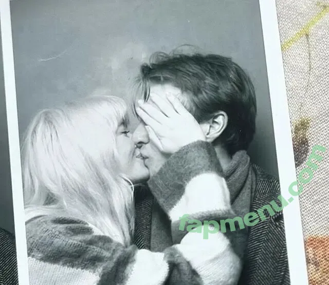 Maisie Peters nude photo #0369 (maisiehpeters)