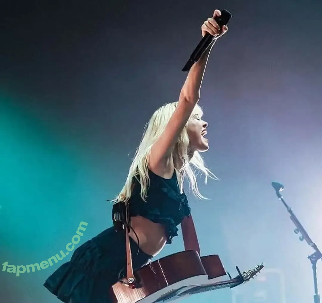 Maisie Peters nude photo #0407 (maisiehpeters)