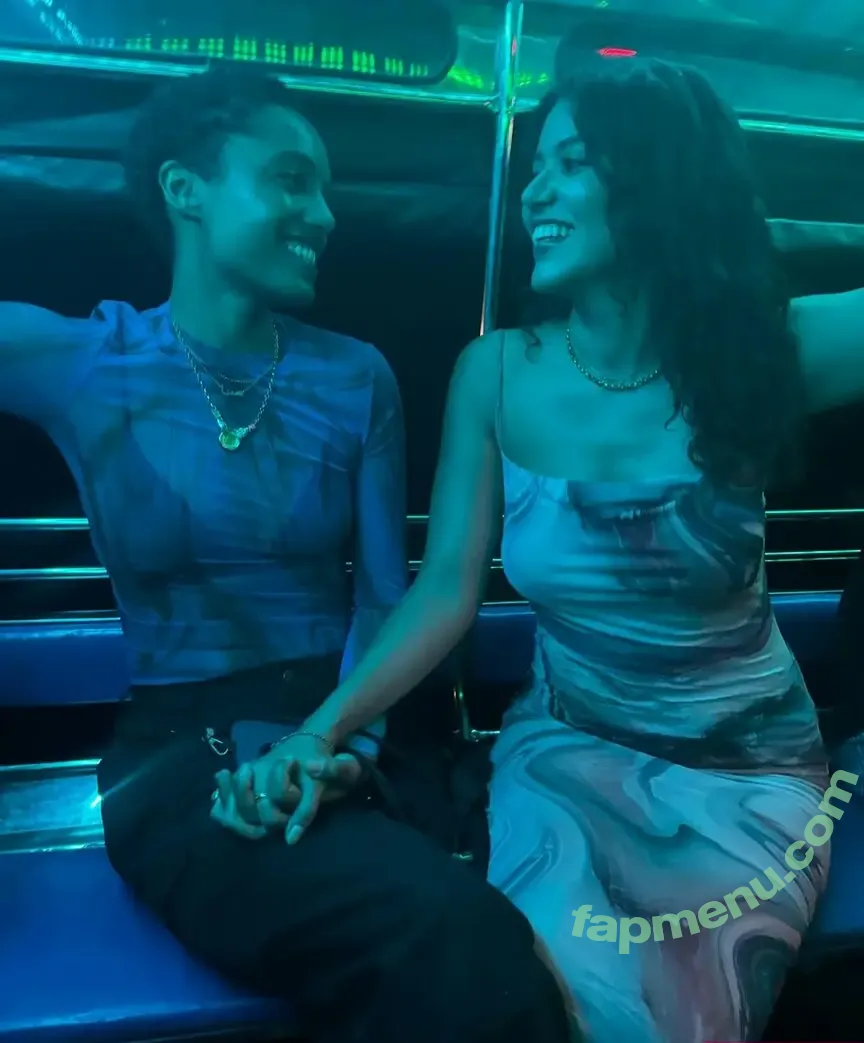 Maisie Richardson-Sellers nude photo #0037 (maisiersellers)