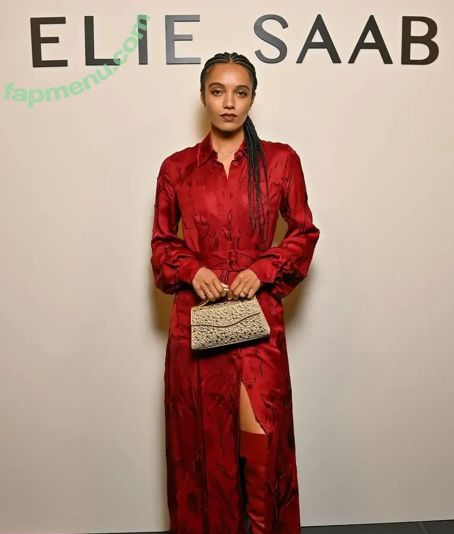 Maisie Richardson-Sellers nude photo #0042 (maisiersellers)