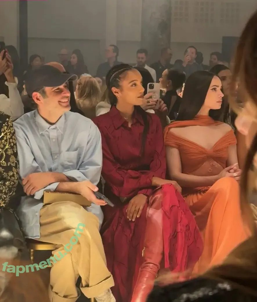 Maisie Richardson-Sellers nude photo #0043 (maisiersellers)