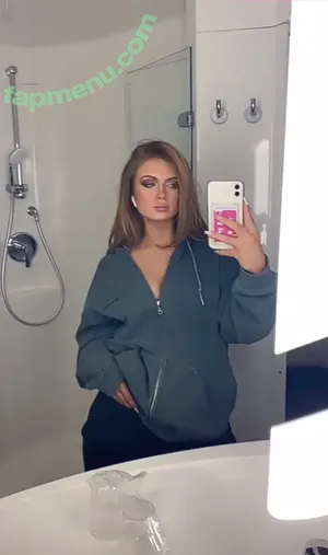 Maisie Smith / maisiesmithofficial nude photo #0018