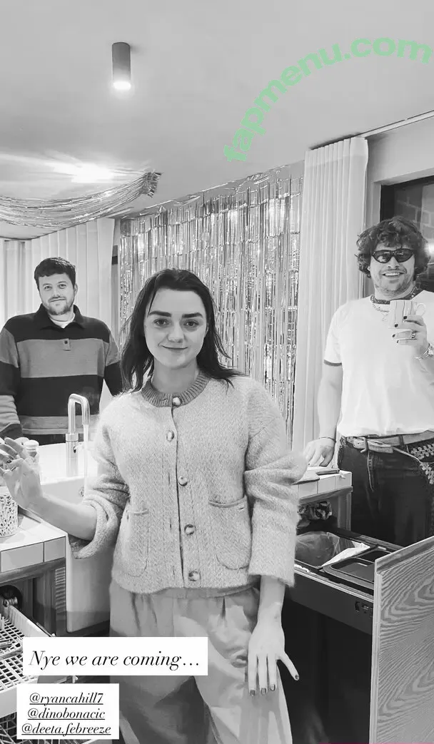 Maisie Williams nude photo #0185 (MaisieWilliamsOfficial / Maisie_Williams)