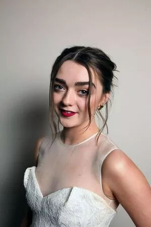 Maisie Williams / Maisie_Williams nude photo #0311