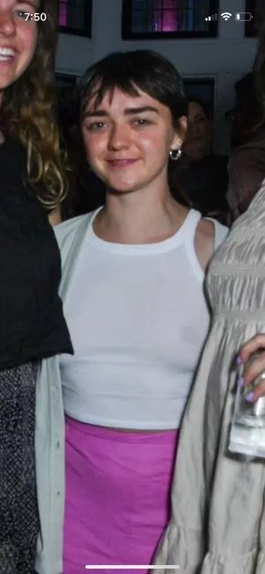 Maisie Williams / Maisie_Williams nude photo #0679