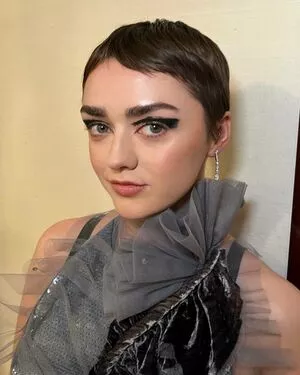 Maisie Williams / Maisie_Williams nude photo #0713