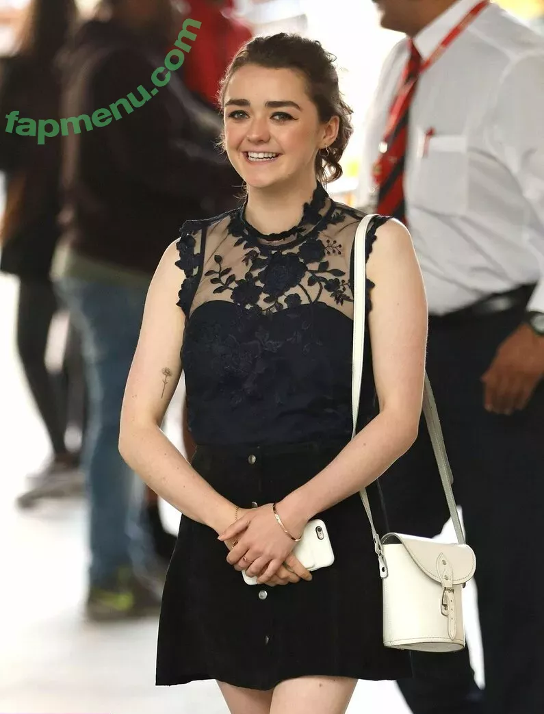 Maisie Williams nude photo #1329 (Maisie_Williams)