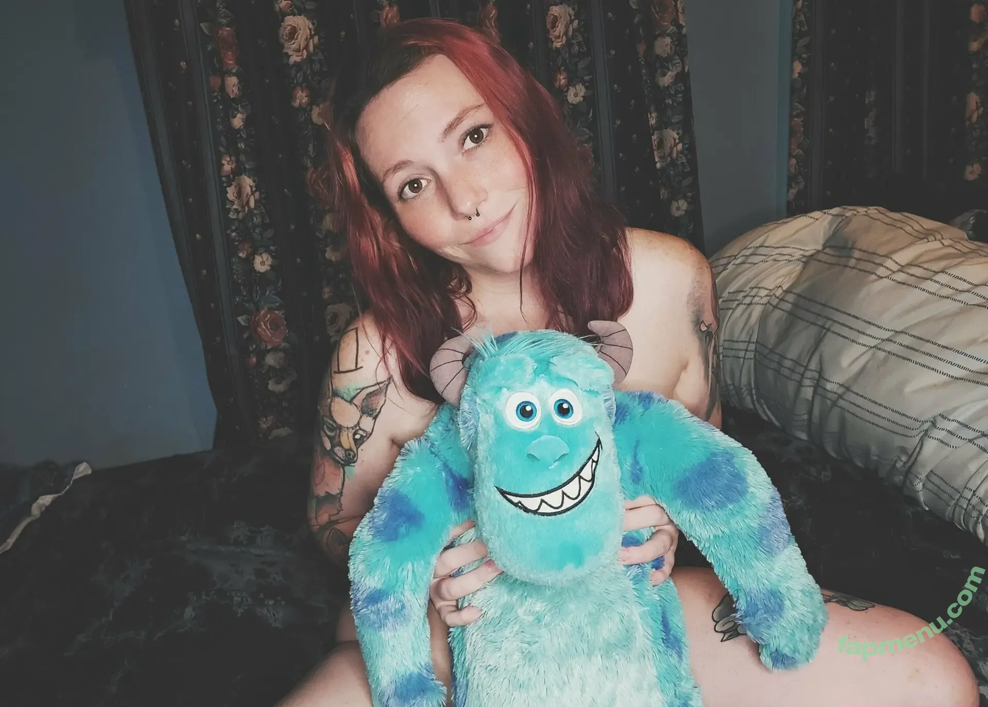 maisiemoonx nude photo #0008 (maissmoonn)