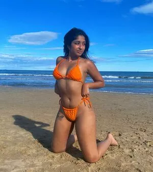 Maitreyi Ramakrishnan / maitreyiramakrishnan / ramakrishnannn nude photo #0045