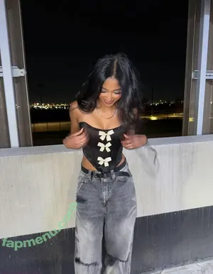 Maitreyi Ramakrishnan / maitreyiramakrishnan / ramakrishnannn nude photo #0216