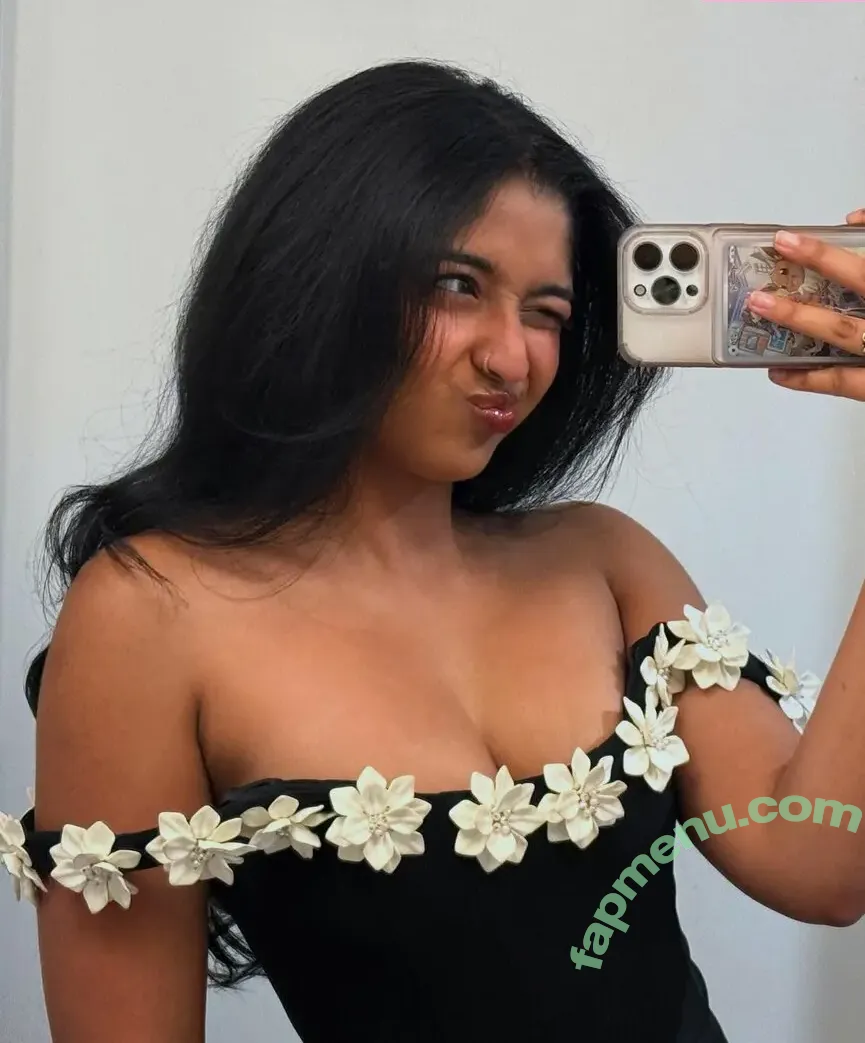 Maitreyi Ramakrishnan nude photo #0192 (maitreyiramakrishnan / ramakrishnannn)