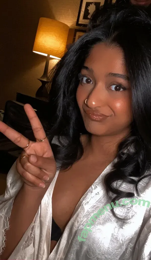 Maitreyi Ramakrishnan nude photo #0199 (maitreyiramakrishnan / ramakrishnannn)