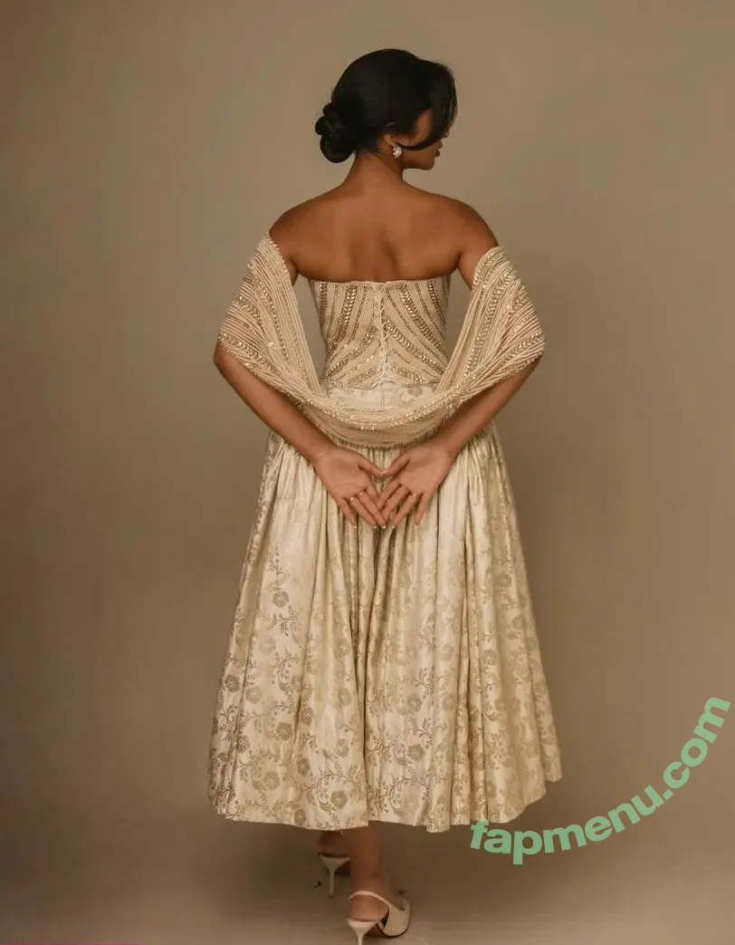 Maitreyi Ramakrishnan nude photo #0215 (maitreyiramakrishnan / ramakrishnannn)