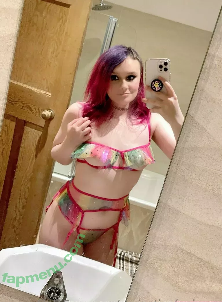 majesticafunicorn nude photo #0346 (dude_you_fugly / majesticnudes)