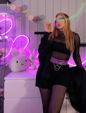 Maji / ilovebitterlife / majijej / officialmajicjames nude photo #0029