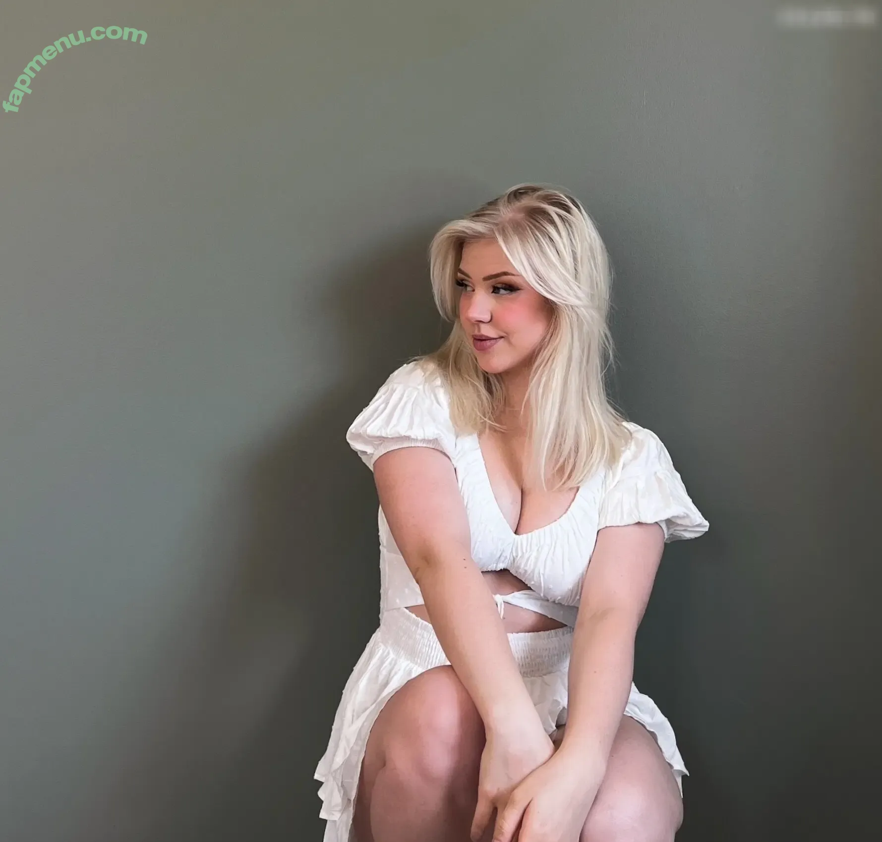 Maji nude photo #0039 (ilovebitterlife / majijej / officialmajicjames)