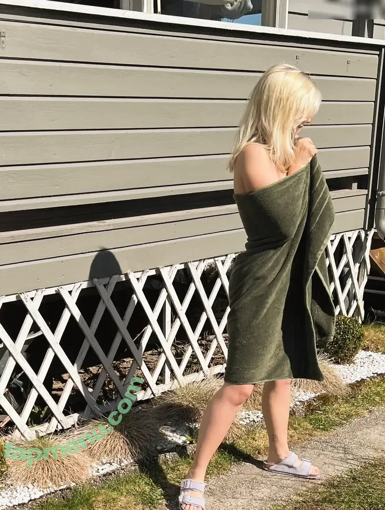 Maji nude photo #0054 (ilovebitterlife / majijej / officialmajicjames)