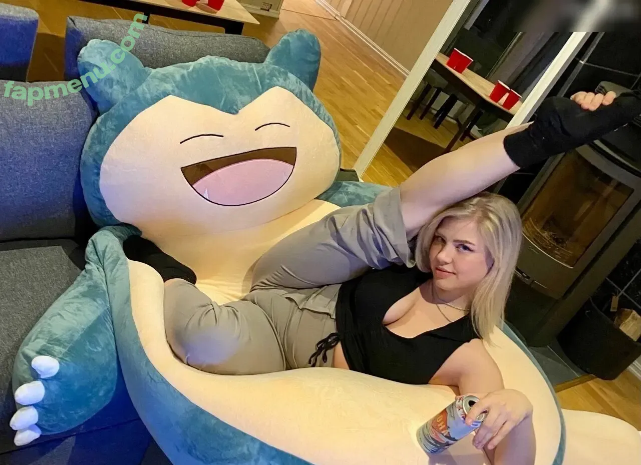 Maji nude photo #0120 (ilovebitterlife / majijej / officialmajicjames)