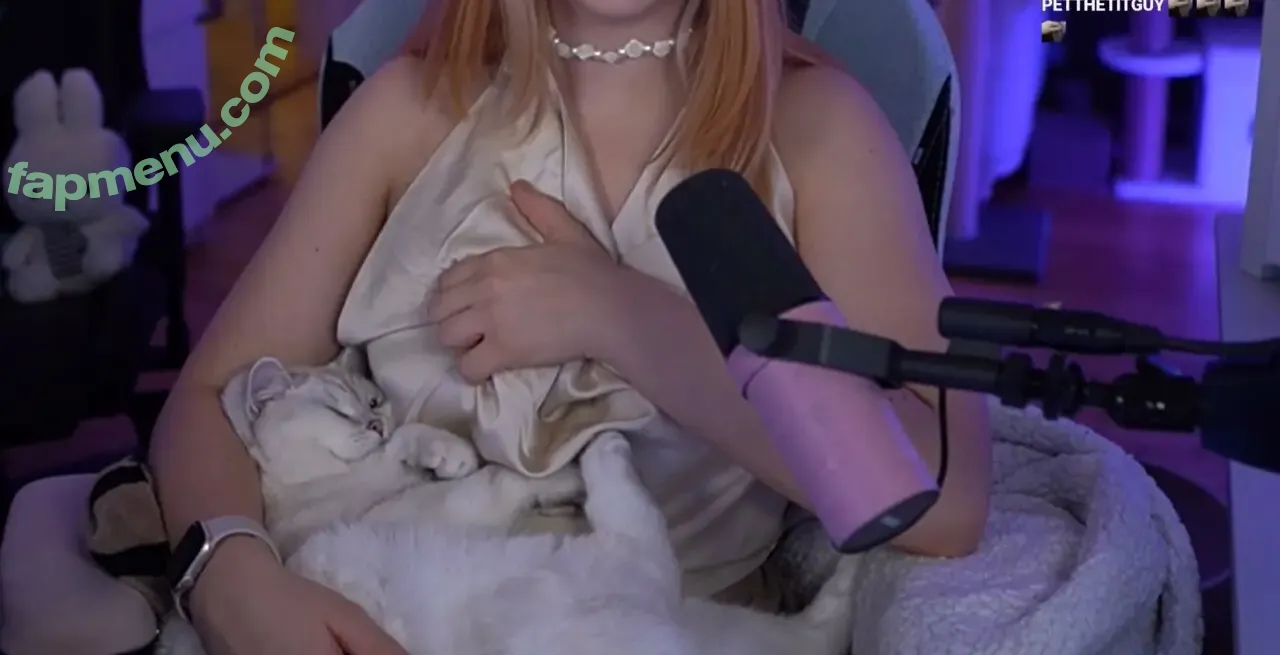 Maji nude photo #0123 (ilovebitterlife / majijej / officialmajicjames)